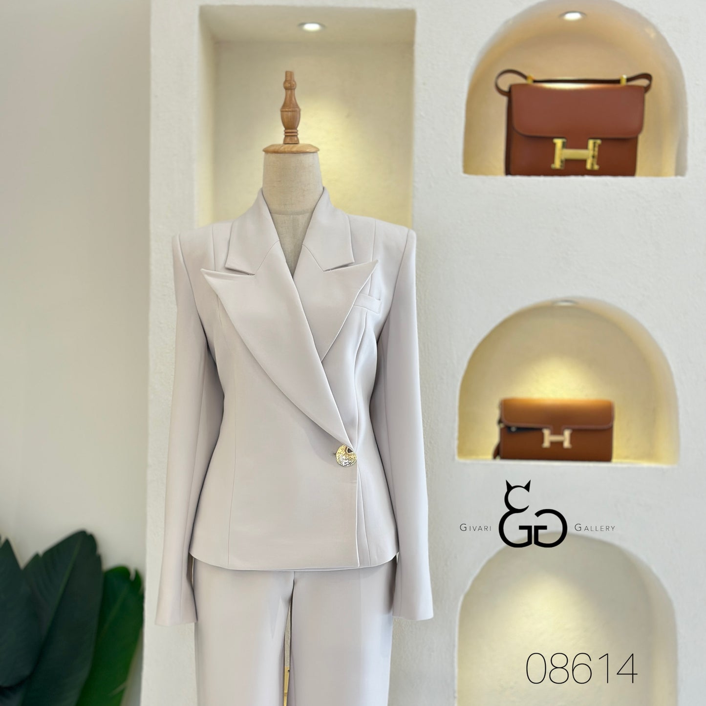 Beige Suit - code: 26874