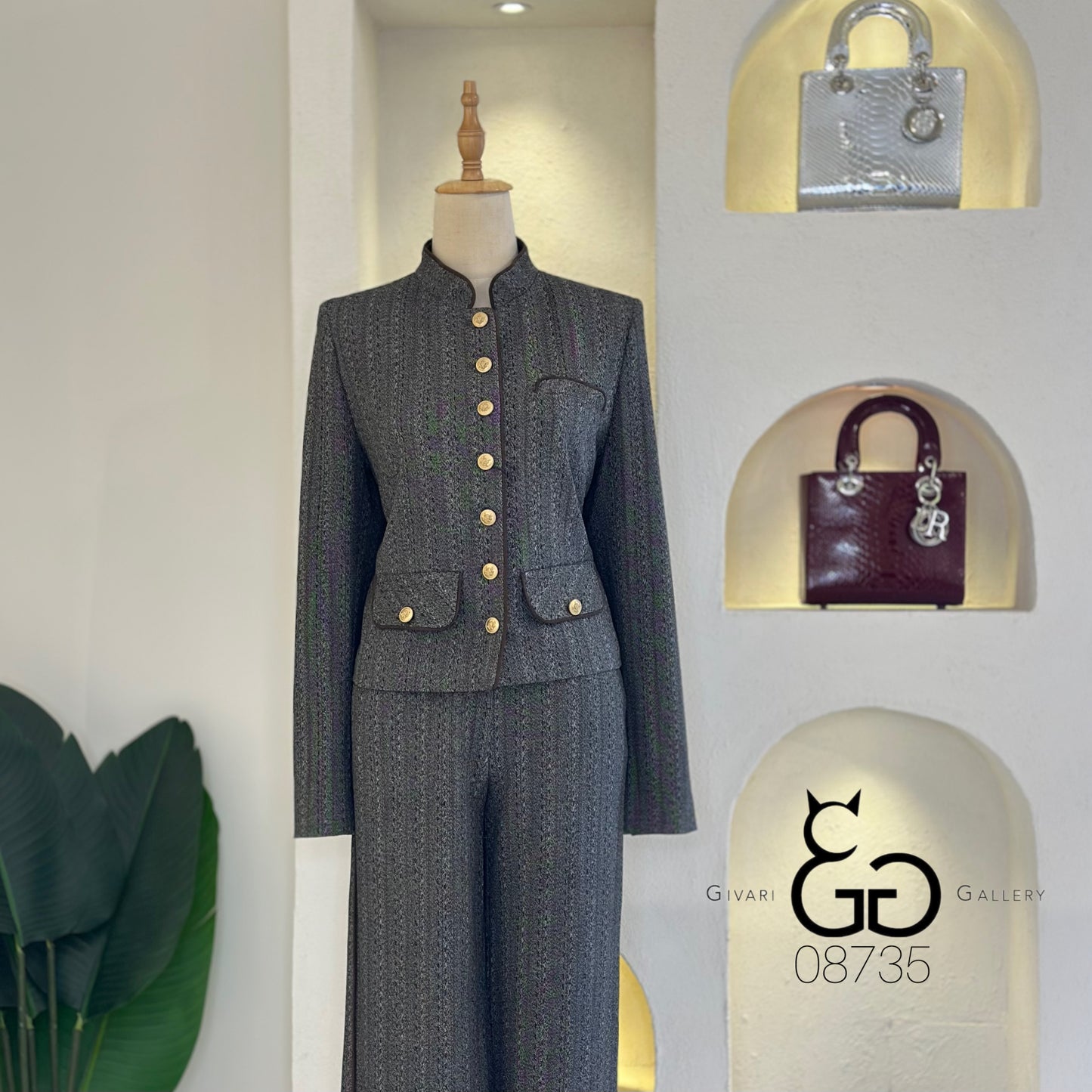 Suits - Code: 26670
