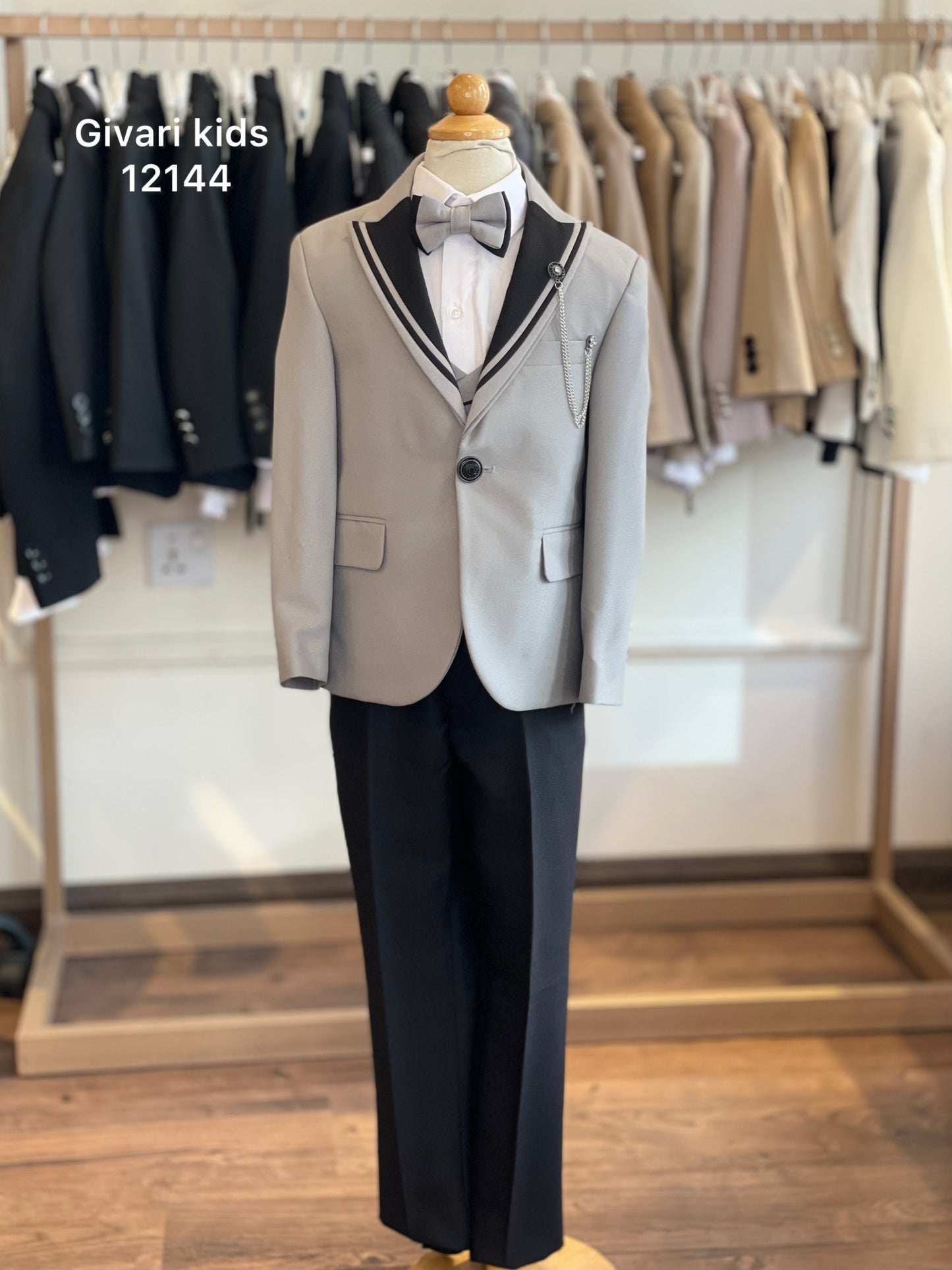 Suit - Code: 12144