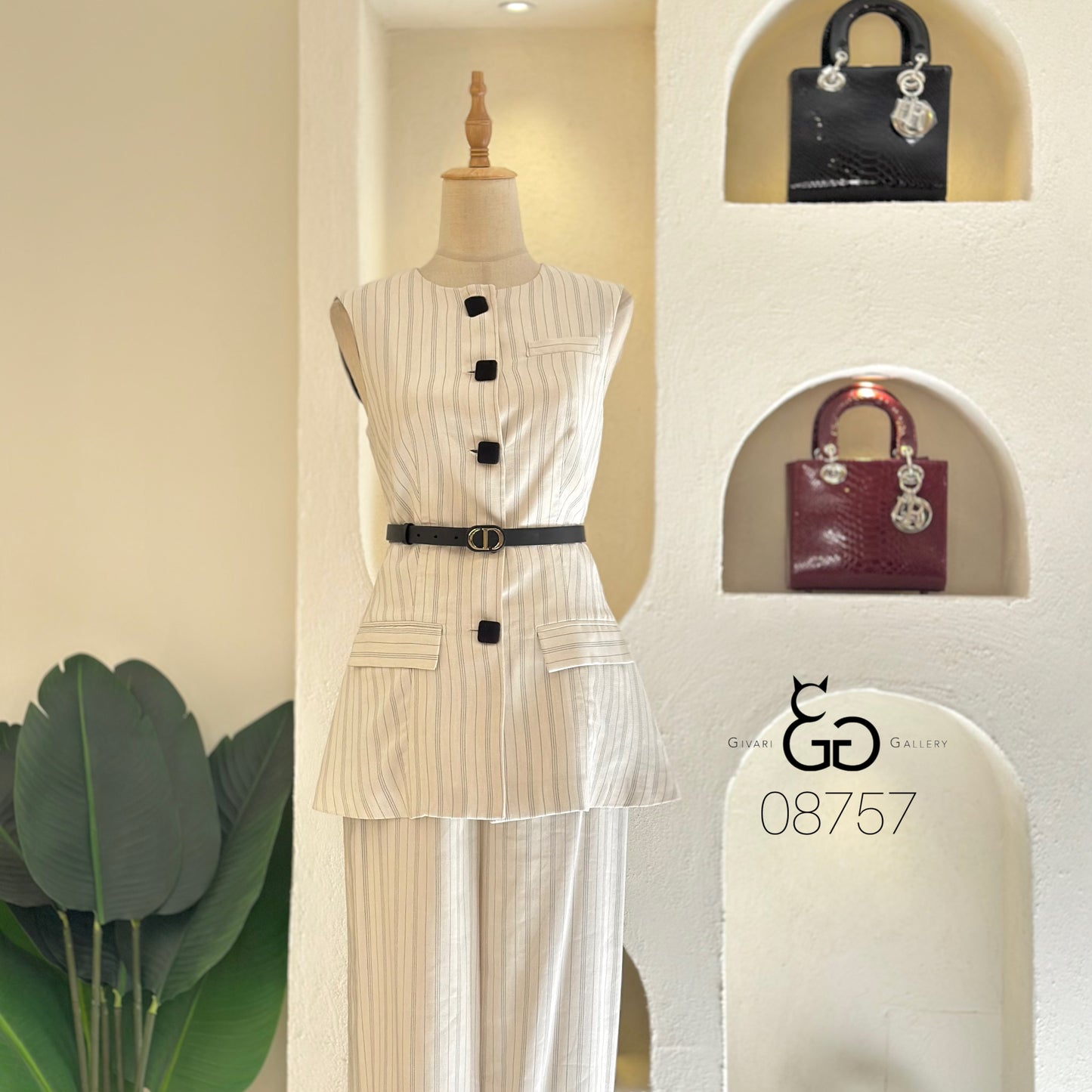 Suits - Code: 26221
